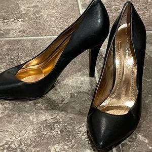 Black bcbg heels